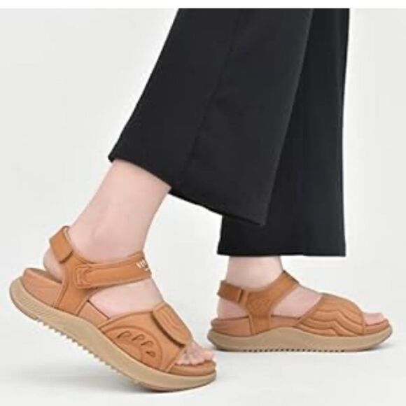 ONCAI Walking Tan Sandals with Textured Sole and Adjustable Straps Size 7.5 - Picture 1 of 11